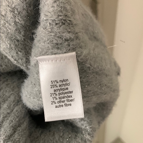 Maurices EUC Sparkly Gray Sweater with Pearl Accents - Picture 6 of 6